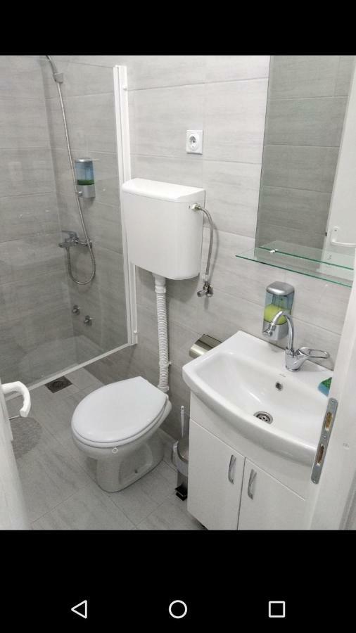 Apartmani Pinokio Nis Bagian luar foto