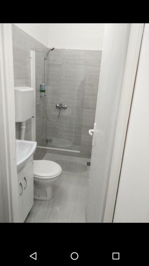 Apartmani Pinokio Nis Bagian luar foto